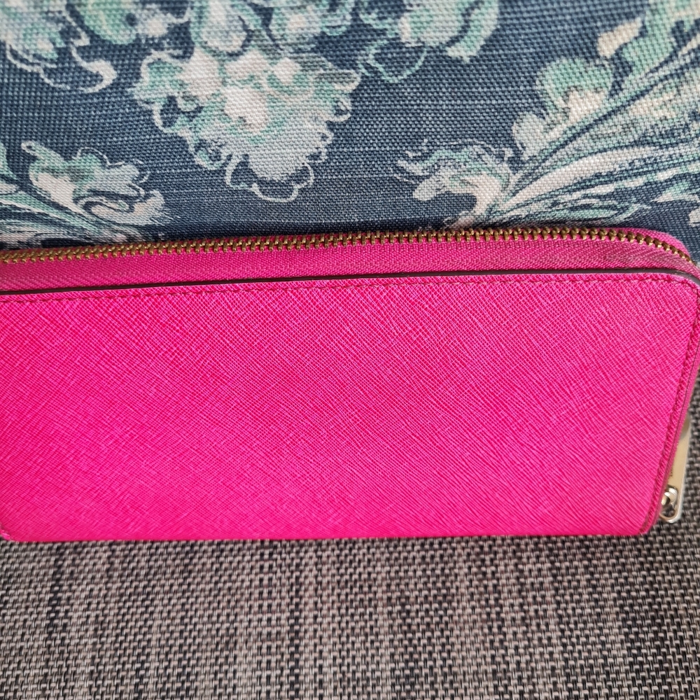 MK Wallet - Picture 2 of 5